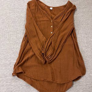 Old Navy Light Brown Flowy Blouse Small